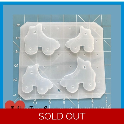 Old School Rollerskate Pallet of 4 Handmade Plastic Resin Mold Old School Rollerskate Pallet of 4 Handmade Plastic Resin Mold